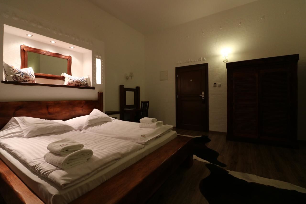Отель Hotel Marzanna Niedrzwica Kościelna-40